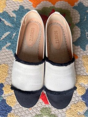 Schutz Cap Toe Espadrille Flats Cream Black Canvas Shoes Size 7B